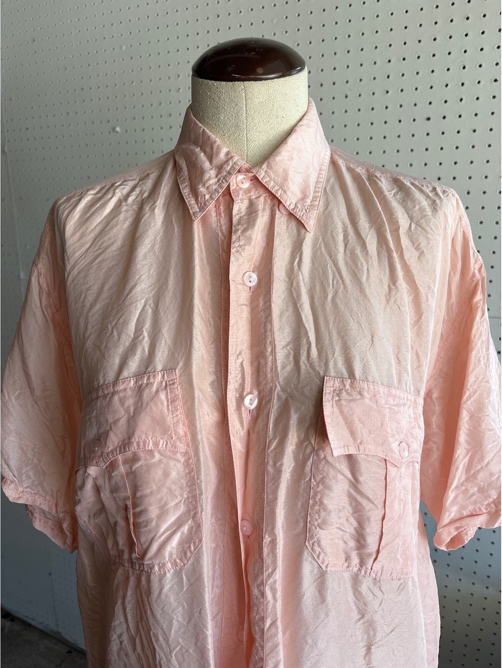 Davero 100% Silk Button-Up Short Sleeve Shirt in Light Pink, Size M